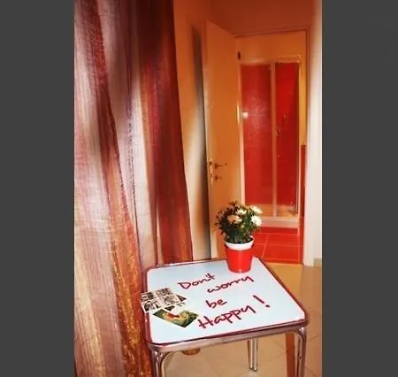 Tra Gianicolo E Trastevere ベッド・アンド・ブレックファスト ローマ