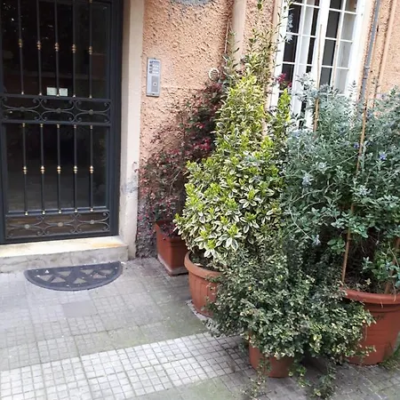 Tra Gianicolo E Trastevere 4*