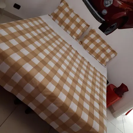 Tra Gianicolo E Trastevere فندق مبيت وإفطار 4*