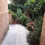 Bed & Breakfast Tra Gianicolo E Trastevere 4*